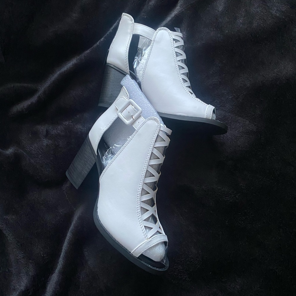 Women’s Shoes